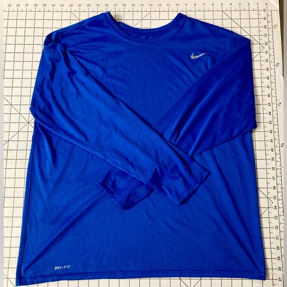 Nike Men’s Size XXL Blue Long Sleeve Dri Fit Athletic‎ Fit